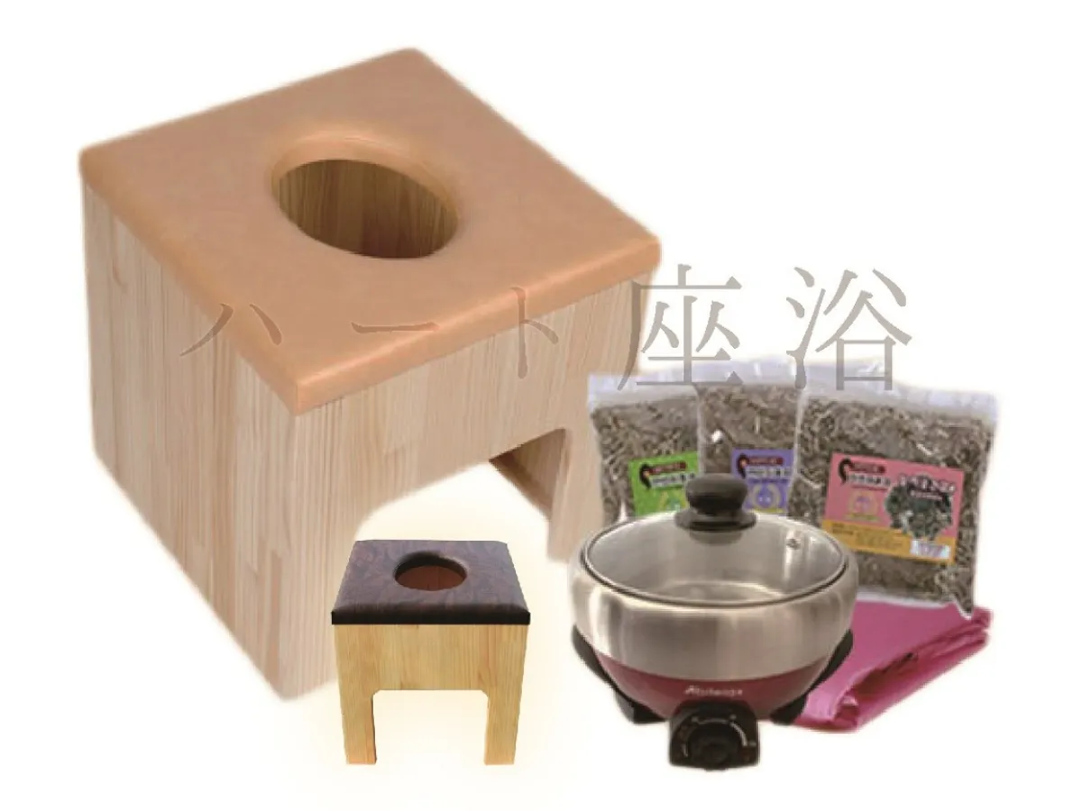 丸型クッション よもぎ蒸しセット ￥30,000（問い合わせ／ハート座浴 ●http://www.kouwashop.com/）