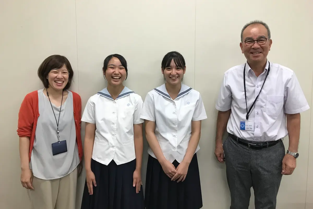 生徒たちの声を聞きながら